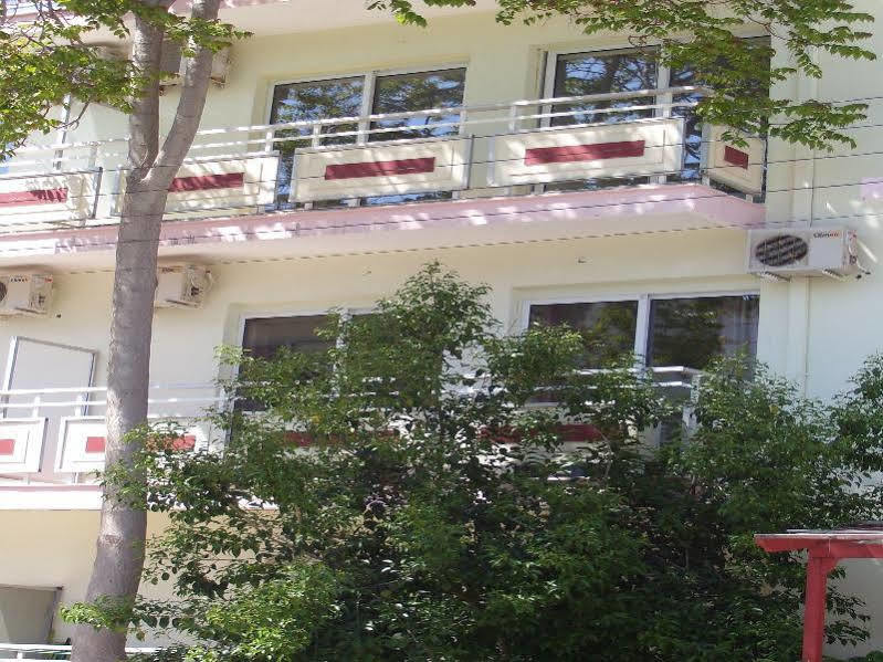 Bristol Apartments Città di Kos Esterno foto